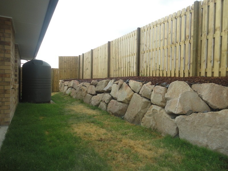 11 John Crescent, Pimpama QLD 4209