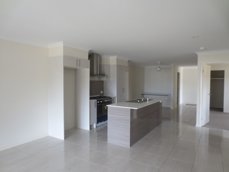 1/21 Arondel Circuit, Upper Coomera QLD 4209