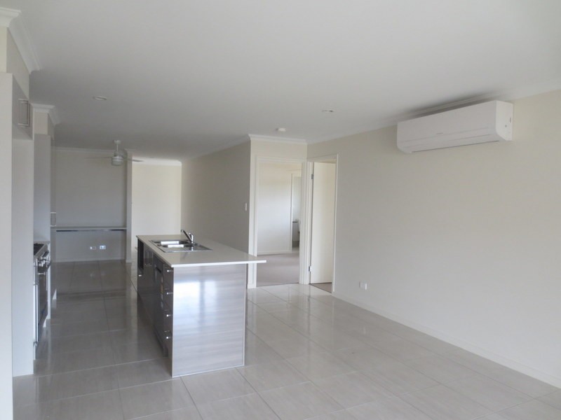 1/21 Arondel Circuit, Upper Coomera QLD 4209