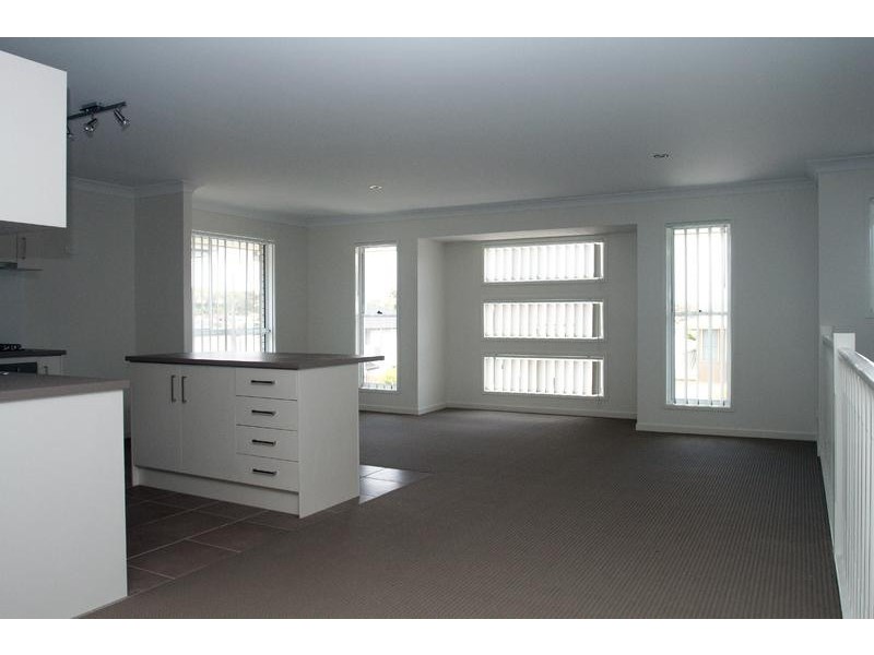 25 Ritz Drive, Coomera QLD 4209