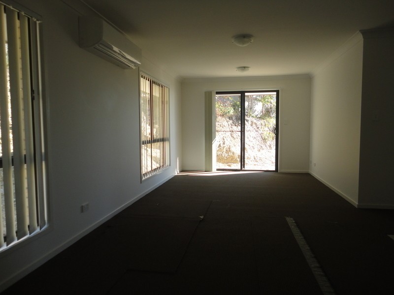 37 Winchester Crescent, Pimpama QLD 4209