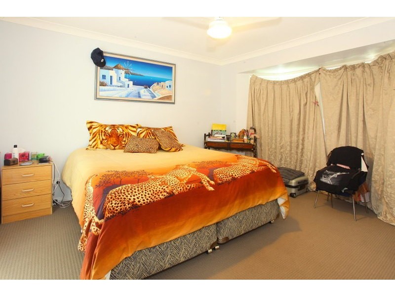 16 Billinghurst Crescent, Upper Coomera QLD 4209