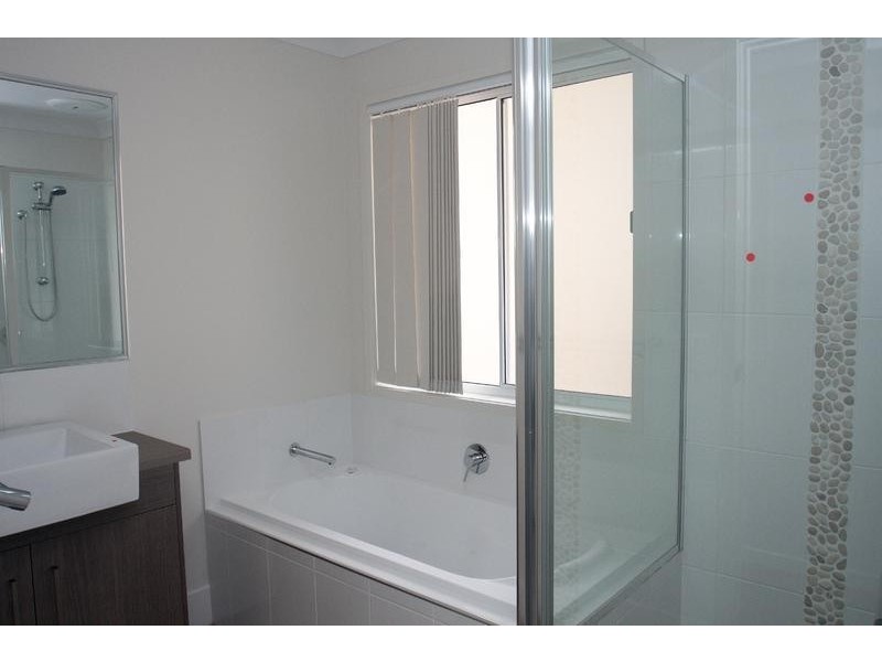 25 Ritz Drive, Coomera QLD 4209