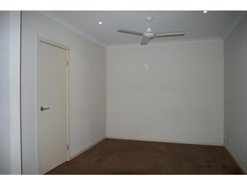 1/7 Dine Street, Upper Coomera QLD 4209