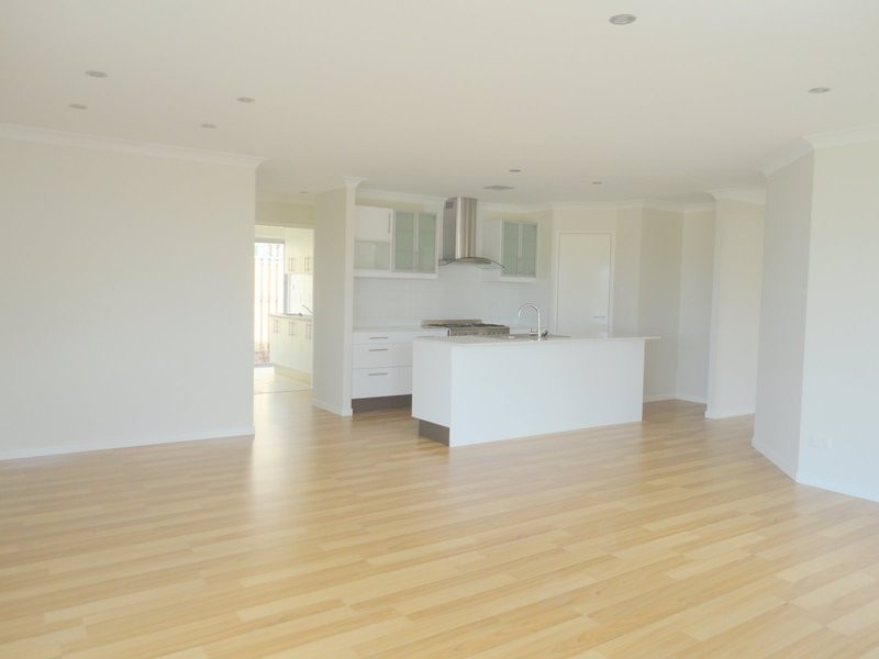 10 Conjola Crescent, Upper Coomera QLD 4209