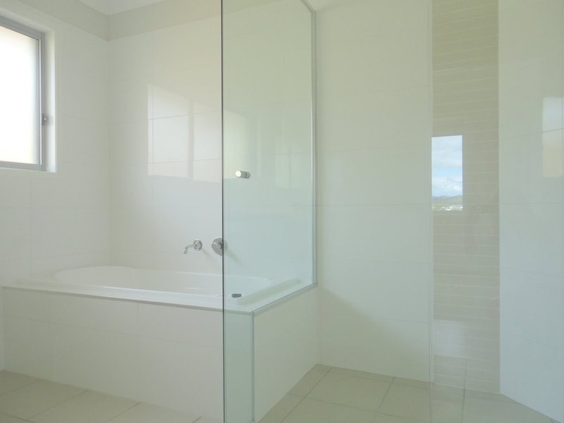 10 Conjola Crescent, Upper Coomera QLD 4209