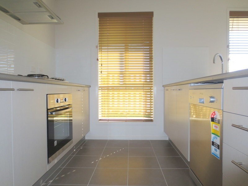 13 Carnarvon Court, Pimpama QLD 4209