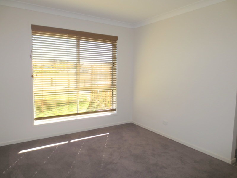 13 Carnarvon Court, Pimpama QLD 4209