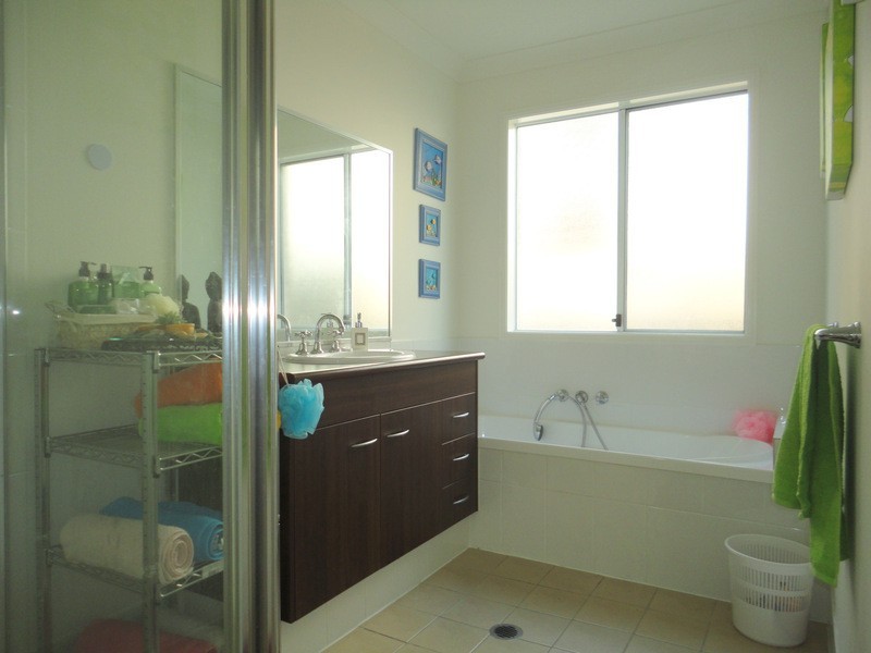 9 Krystle Court, Upper Coomera QLD 4209