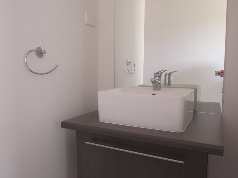 2/24 Christine Drive, Coomera QLD 4209