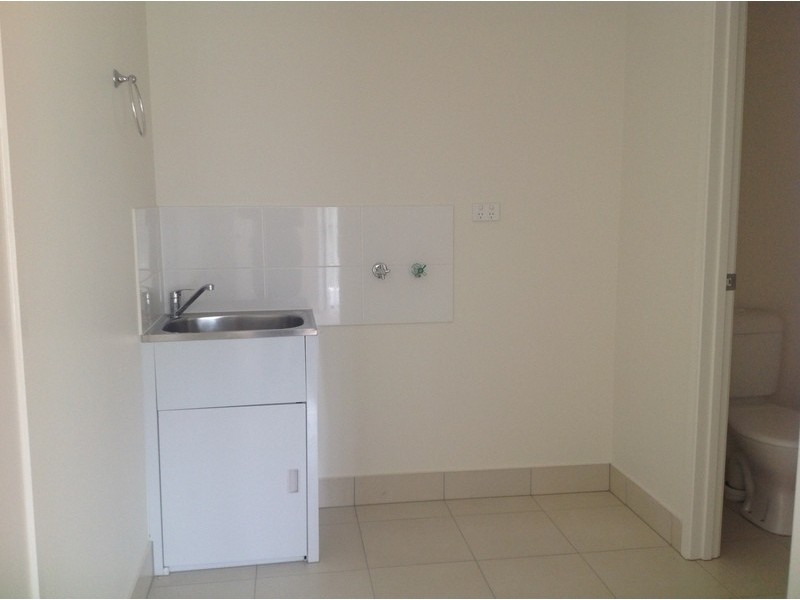 2/15 Chrome Drive, Pimpama QLD 4209