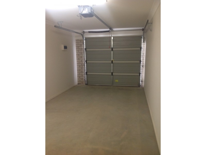 2/15 Chrome Drive, Pimpama QLD 4209