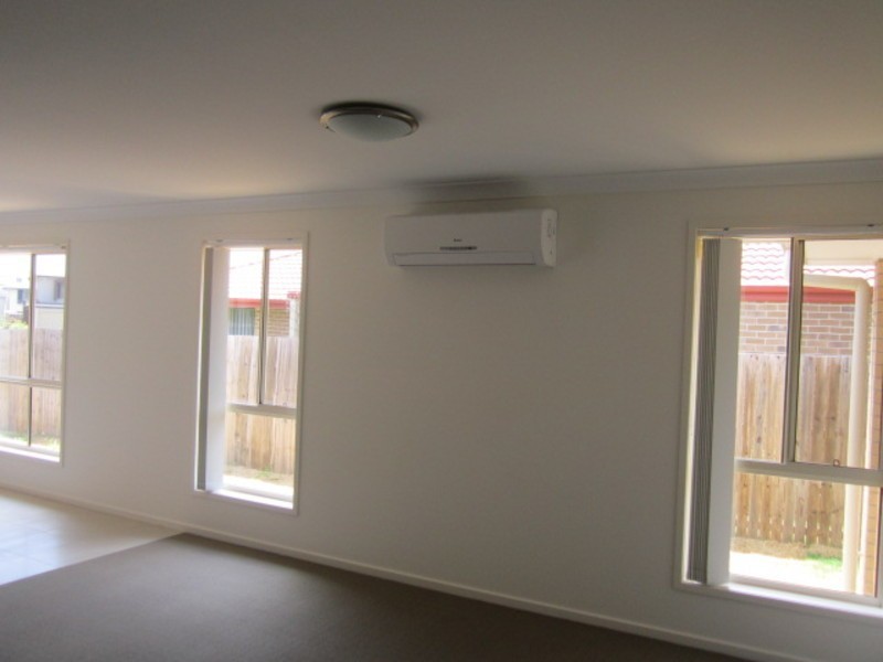 58 Lisa Crescent, Coomera QLD 4209