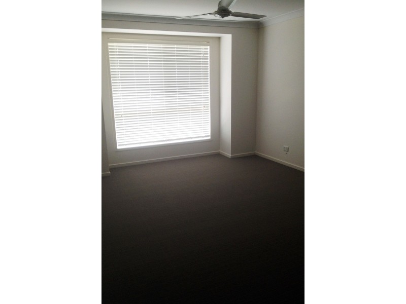 58 Lisa Crescent, Coomera QLD 4209