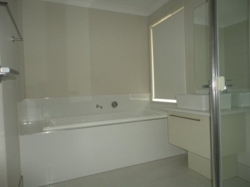 7 Olivia Close, Coomera QLD 4209