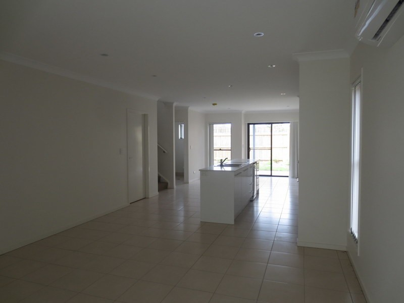 1/35 Chrome Drive, Pimpama QLD 4209