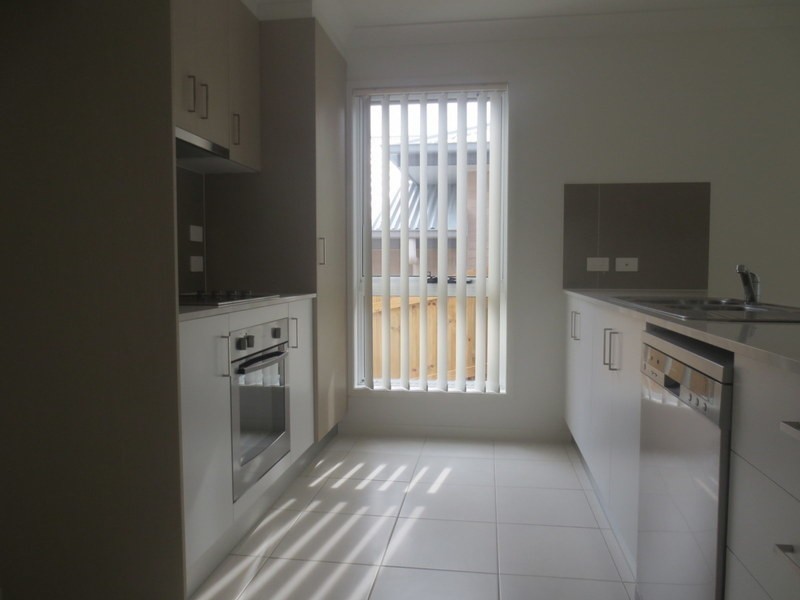 12  Gunther Avenue, Coomera QLD 4209