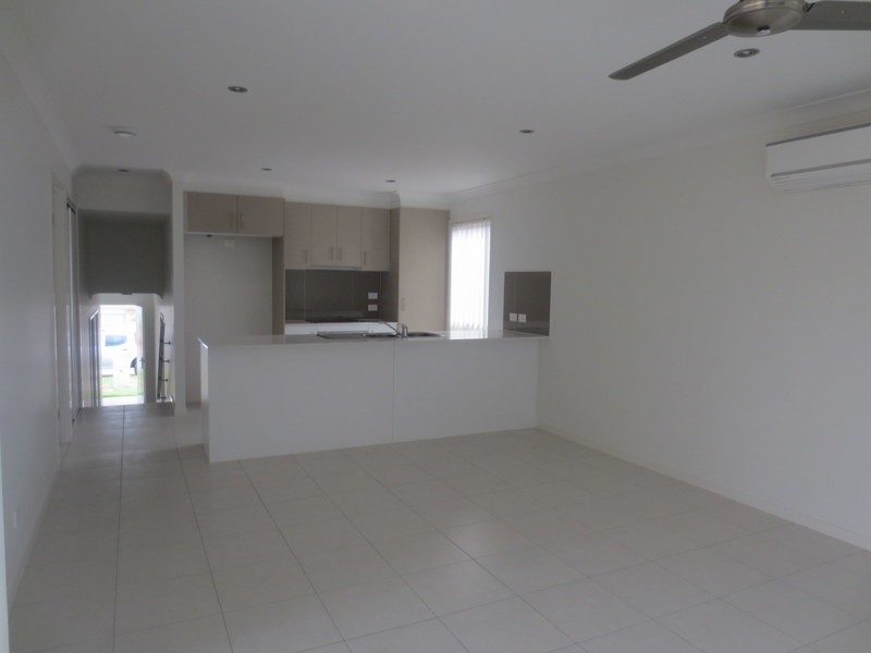 12  Gunther Avenue, Coomera QLD 4209