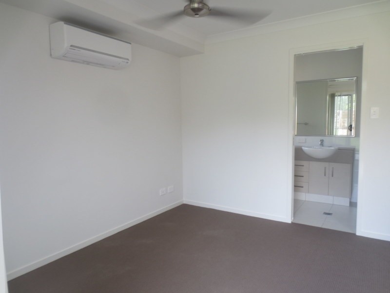 12  Gunther Avenue, Coomera QLD 4209