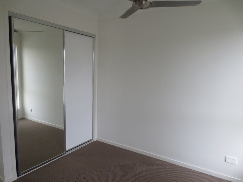 12  Gunther Avenue, Coomera QLD 4209