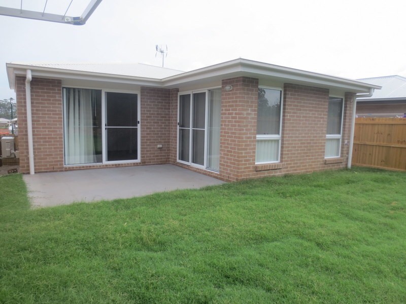 12  Gunther Avenue, Coomera QLD 4209