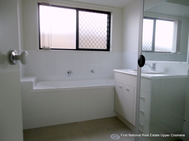 3 Dunraven Drive, Pimpama QLD 4209