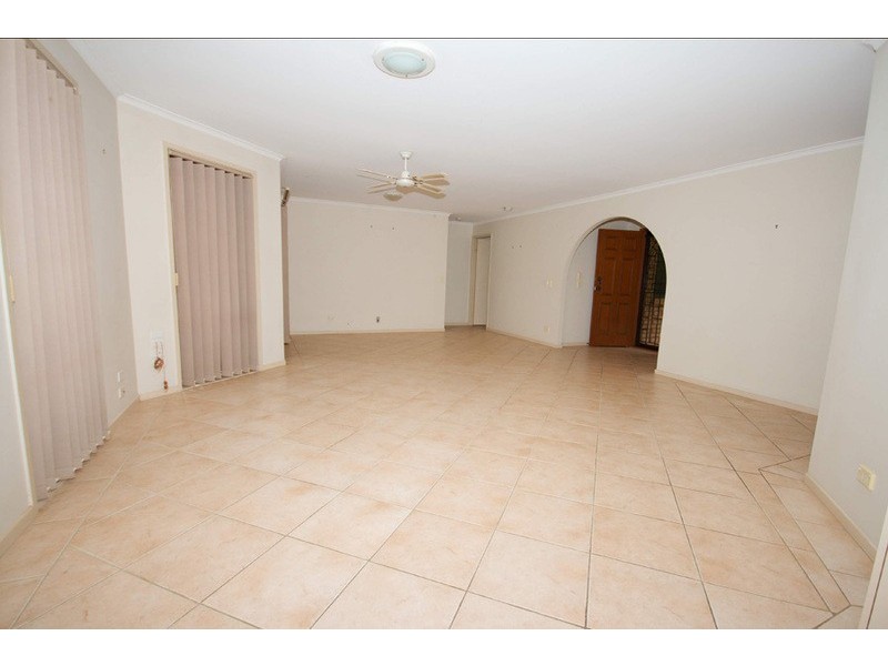 19 Woolmere Street, Carrara QLD 4211