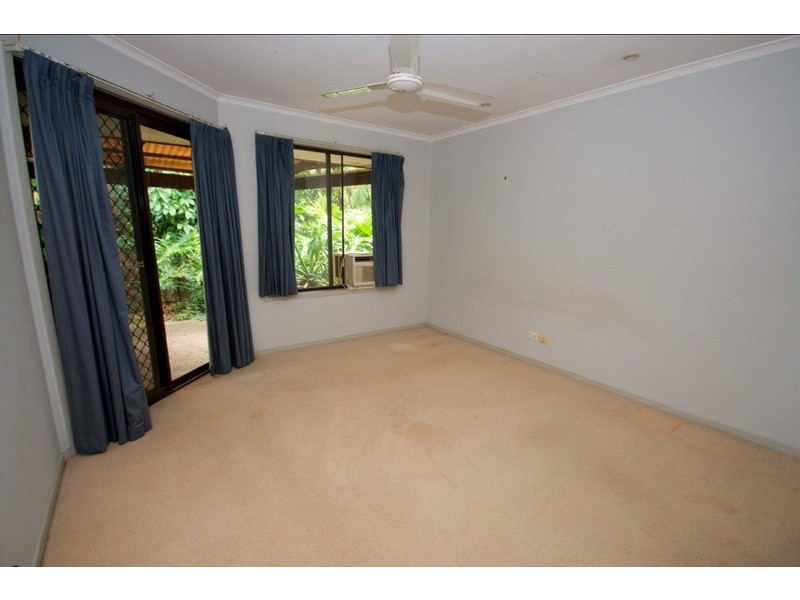 19 Woolmere Street, Carrara QLD 4211