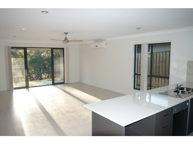 13 Wildflower Circuit, Upper Coomera QLD 4209