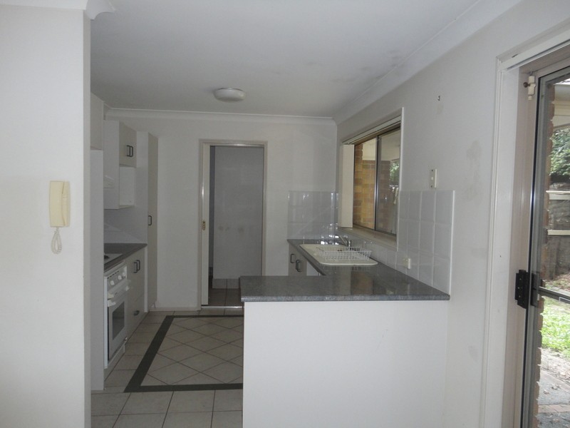 3/2 Koala Town Road, Upper Coomera QLD 4209