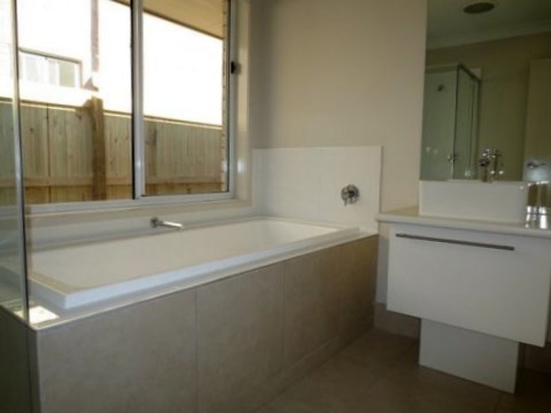 15 Lilly Pilly Drive, Coomera QLD 4209