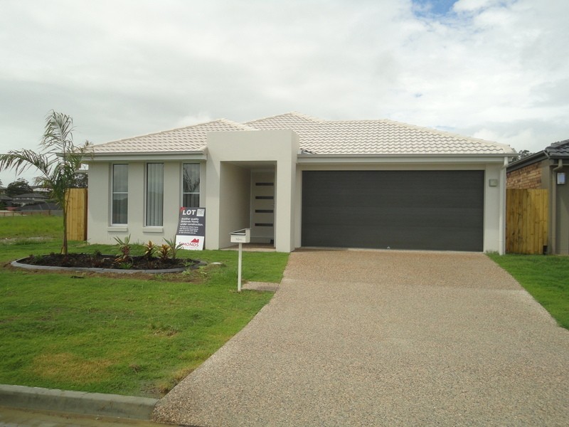 11  Mclachlan  Circuit, Pimpama QLD 4209