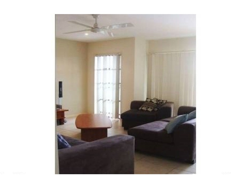 Unit 2/22 Beatty Street, Southport QLD 4215