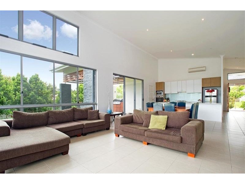 8 Blackall Street, Coomera QLD 4209