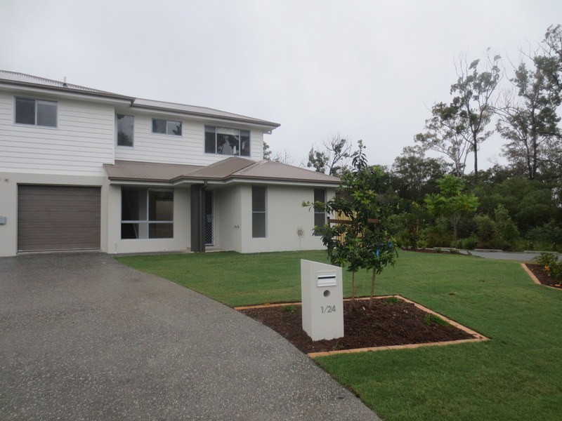 2/24 Cirrus Way, Coomera QLD 4209