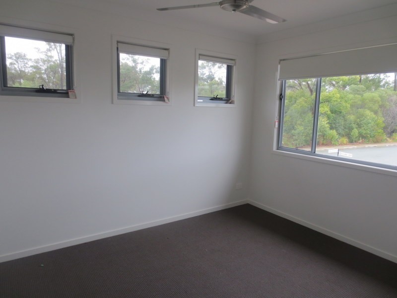 2/24 Cirrus Way, Coomera QLD 4209