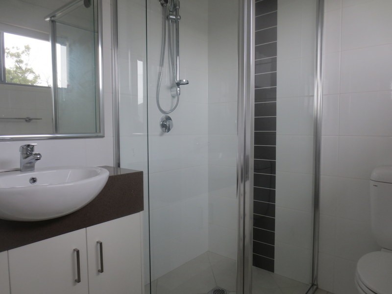 2/24 Cirrus Way, Coomera QLD 4209