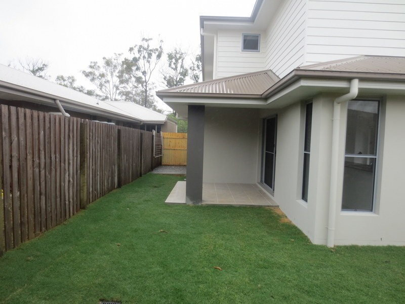 2/24 Cirrus Way, Coomera QLD 4209