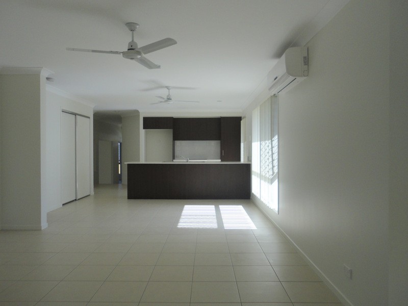 38 Wildflower Circuit, Upper Coomera QLD 4209