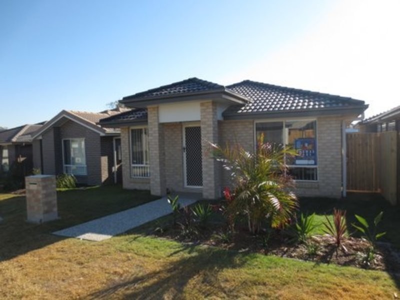 70 Beaumont Drive, Pimpama QLD 4209