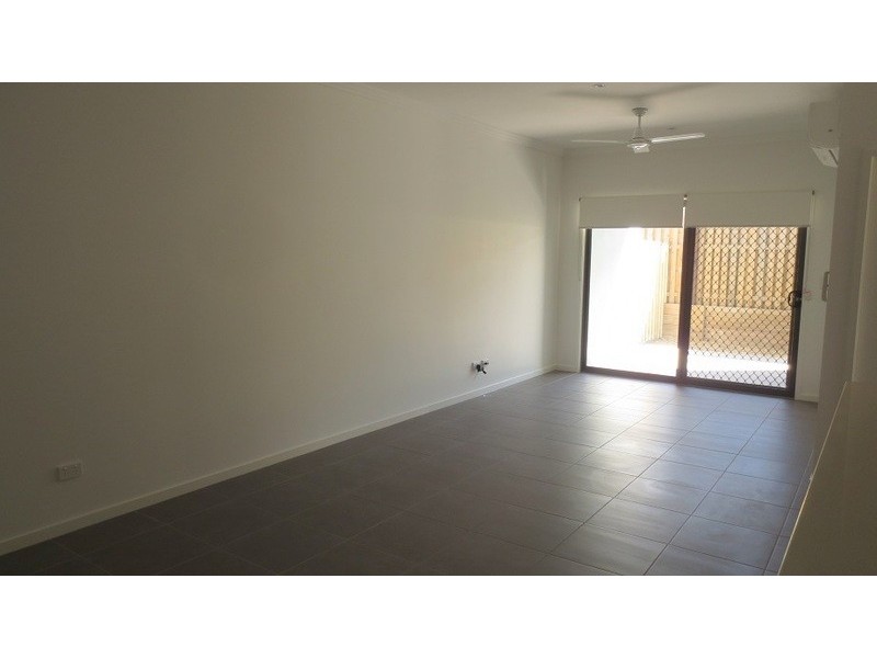 1/26 Gullwing Drive, Upper Coomera QLD 4209
