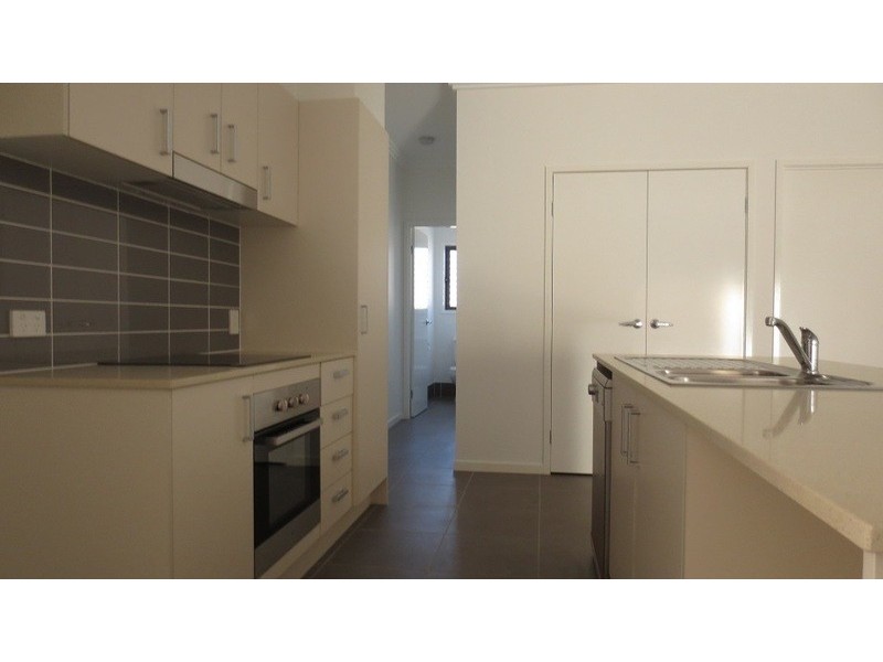 1/26 Gullwing Drive, Upper Coomera QLD 4209