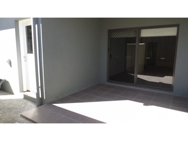 1/26 Gullwing Drive, Upper Coomera QLD 4209