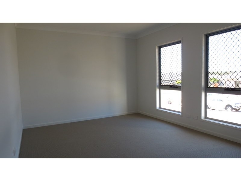 3 Tiffany Way, Pimpama QLD 4209