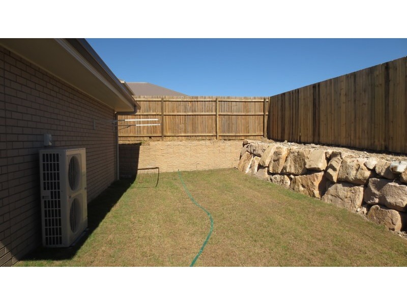 3 Tiffany Way, Pimpama QLD 4209
