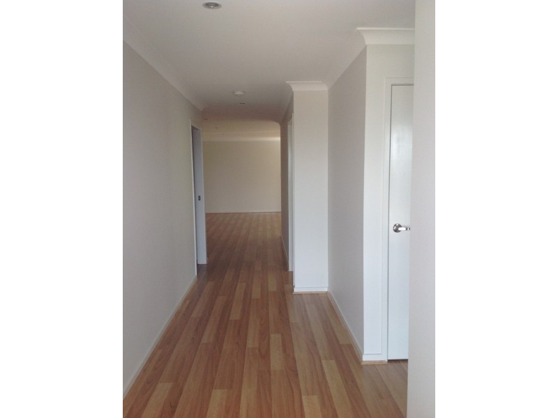 23 Gordon Drive, Upper Coomera QLD 4209