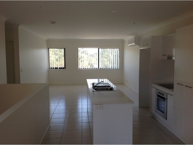 1/21 Chrome Drive, Pimpama QLD 4209