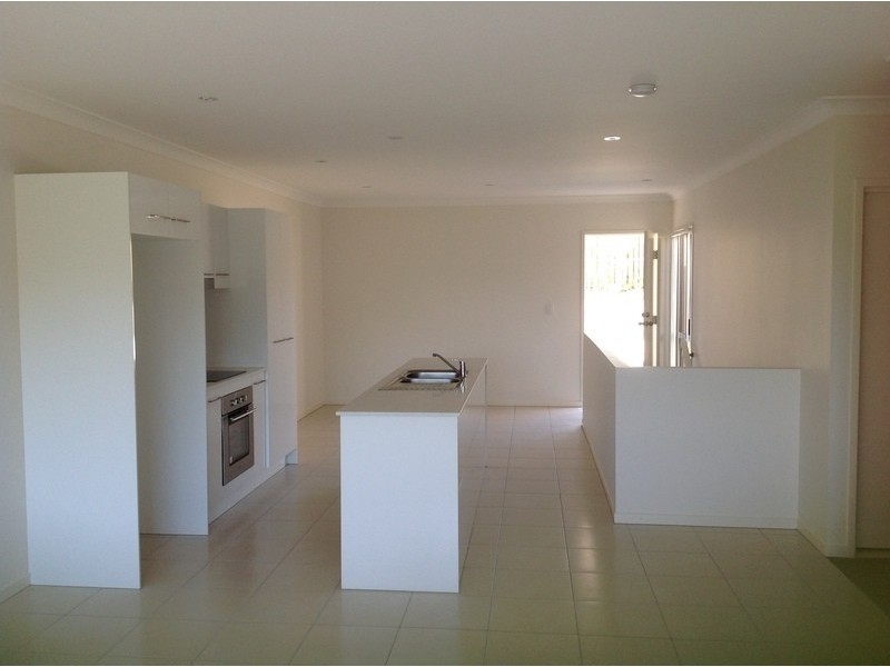 1/21 Chrome Drive, Pimpama QLD 4209