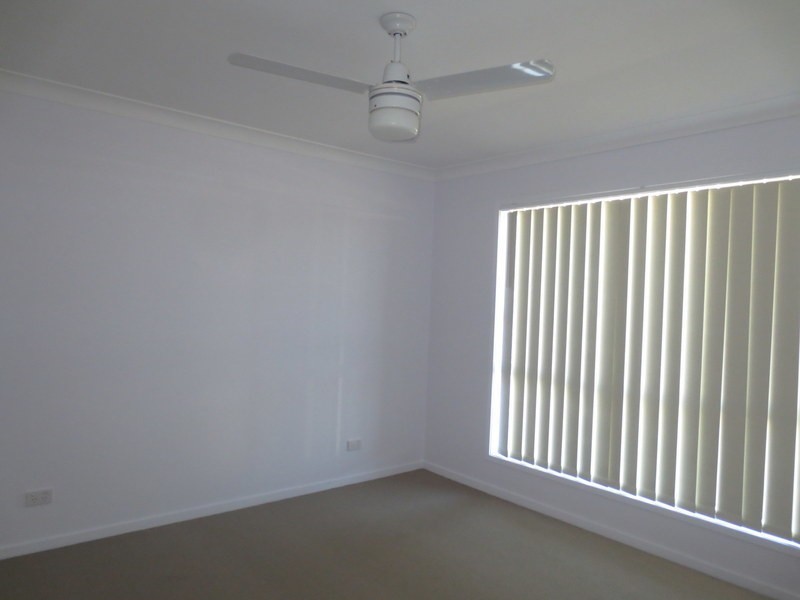 54 Beaumont Drive, Pimpama QLD 4209