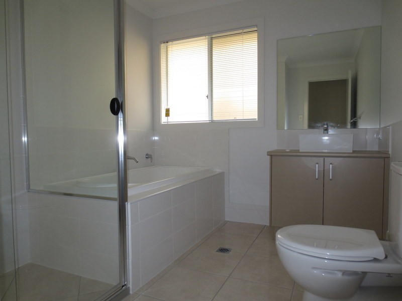 4 Alliance Street, Coomera QLD 4209